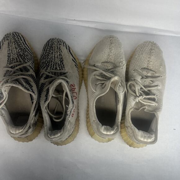 LOT 2 PAIRS OF YEEZY SNEAKERS Size 9.5 and 10 - Picture 11 of 11